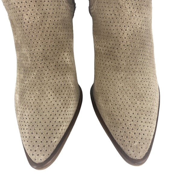 Vince Camuto Cava Perforated Suede Heeled Booties Boots in Wild Mushroom Size 7 - Picture 8 of 13